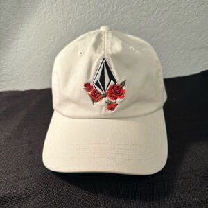 Volcom Stone Women’s Hat W Roses